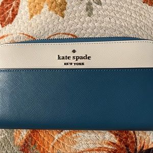 Gorgeous Kate Spade wallet.